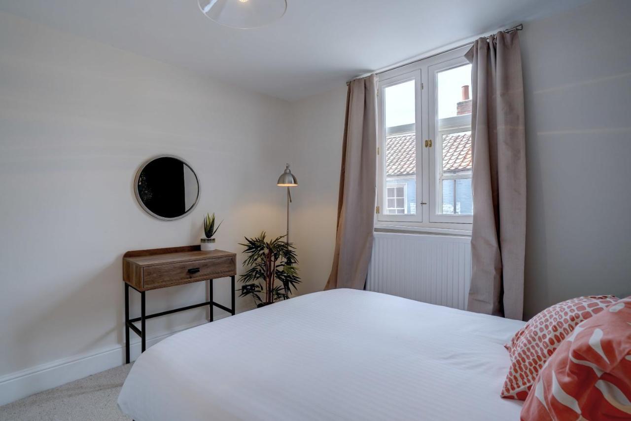 Stunning Designer Apartment In An Ancient Building Норвіч Екстер'єр фото